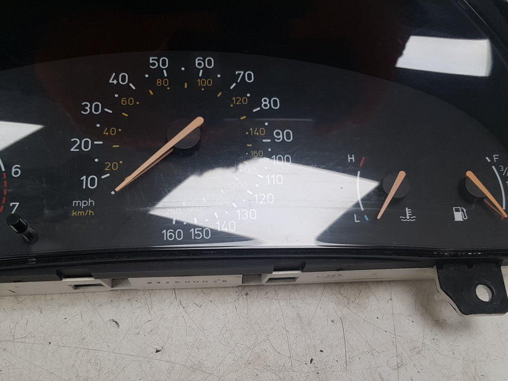1998-2002 Saab 9-3 2.0 Instrument Cluster 5373154