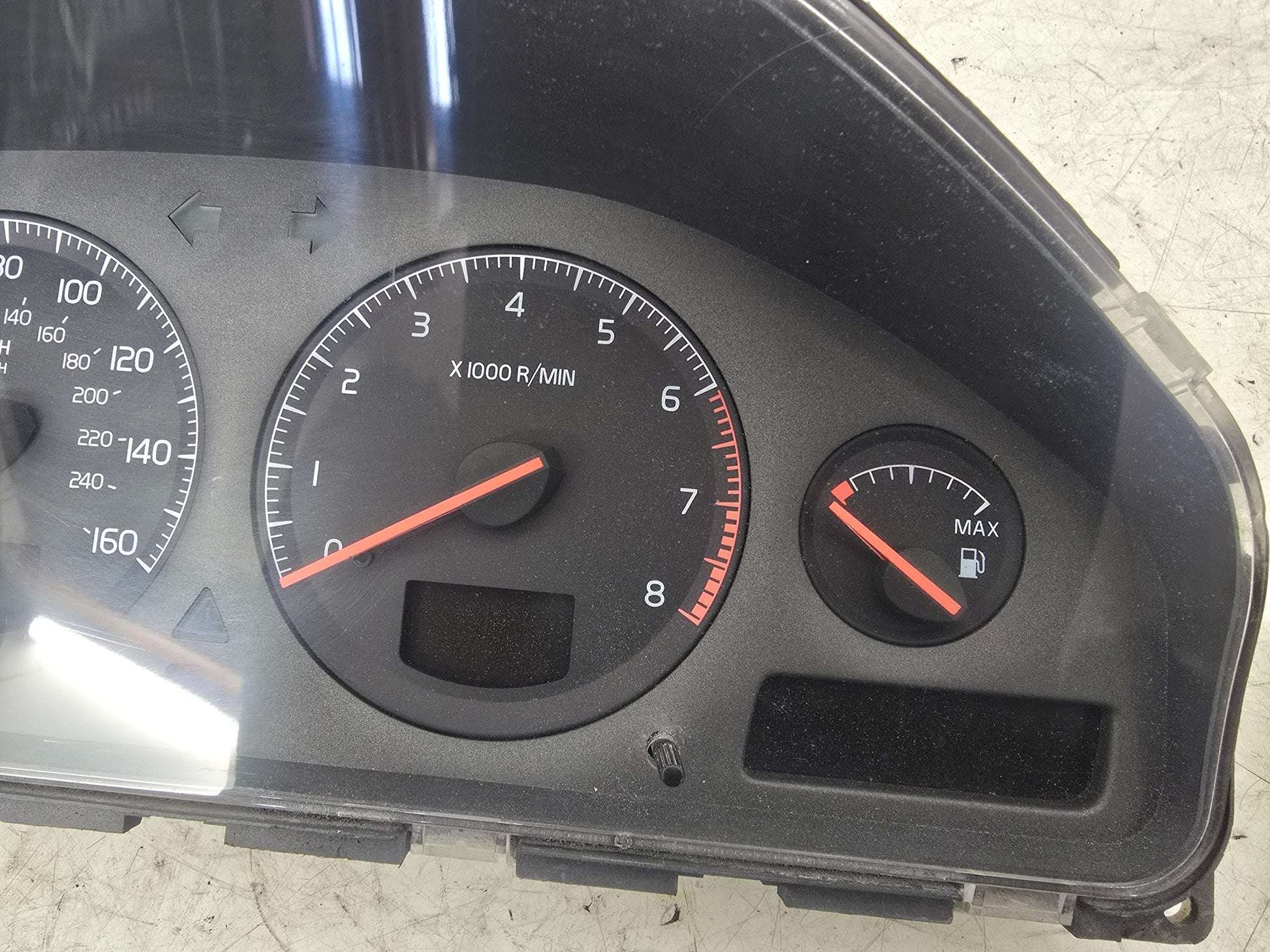 9499669 Volvo V70 S60 Instrument Cluster Speedo Clocks 2000-2004 Genuine