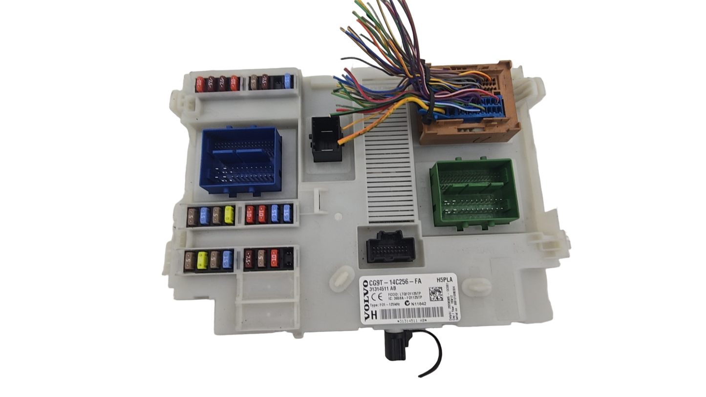 31314511 Volvo V60 I D3 Central Electronic Module 2012 1984cc Diesel — VS Breakers Nottingham