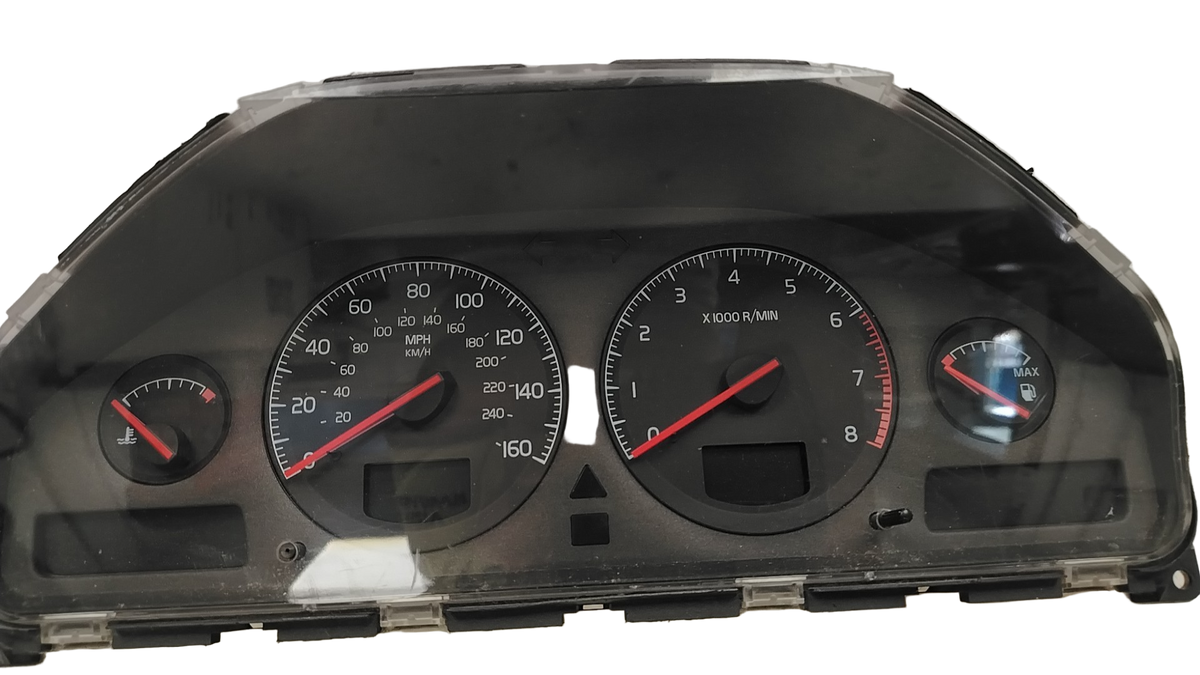 9499669 Volvo V70 D5 Instrument Cluster Speedo Clocks 2000-2004 2401cc Diesel Automatic Green Plug