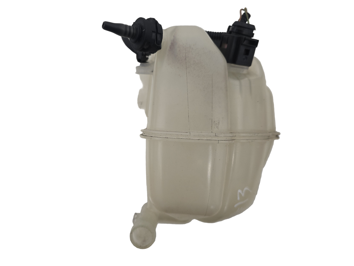 31465682 Genuine Volvo XC90 Coolant Expansion Tank 2015-2025 D4204T11 — Also Fits V90, XC60, S90, S60, V60 & Polestar 1