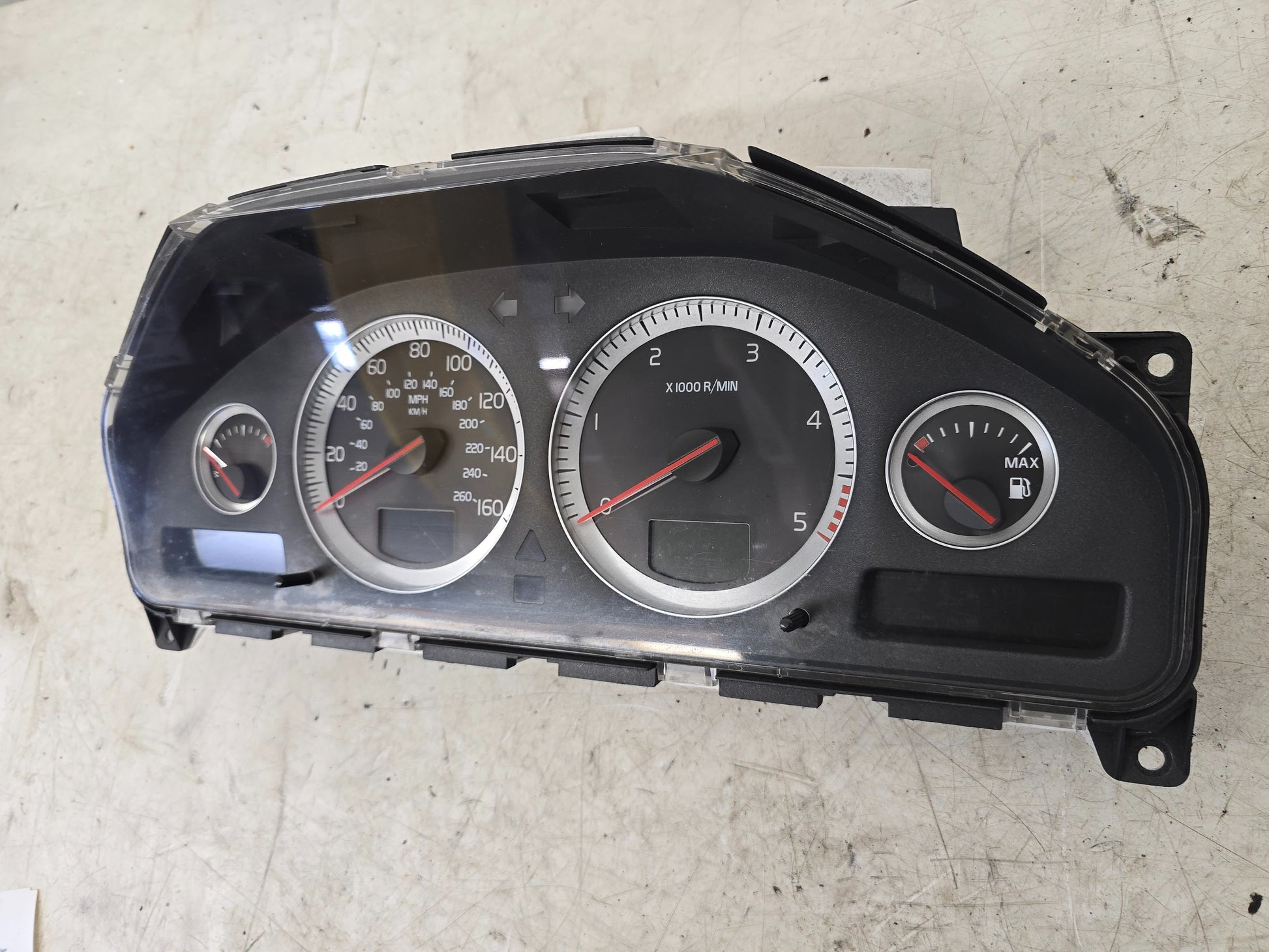 2006-2014 Volvo XC90 D5 Instrument Cluster 30765610