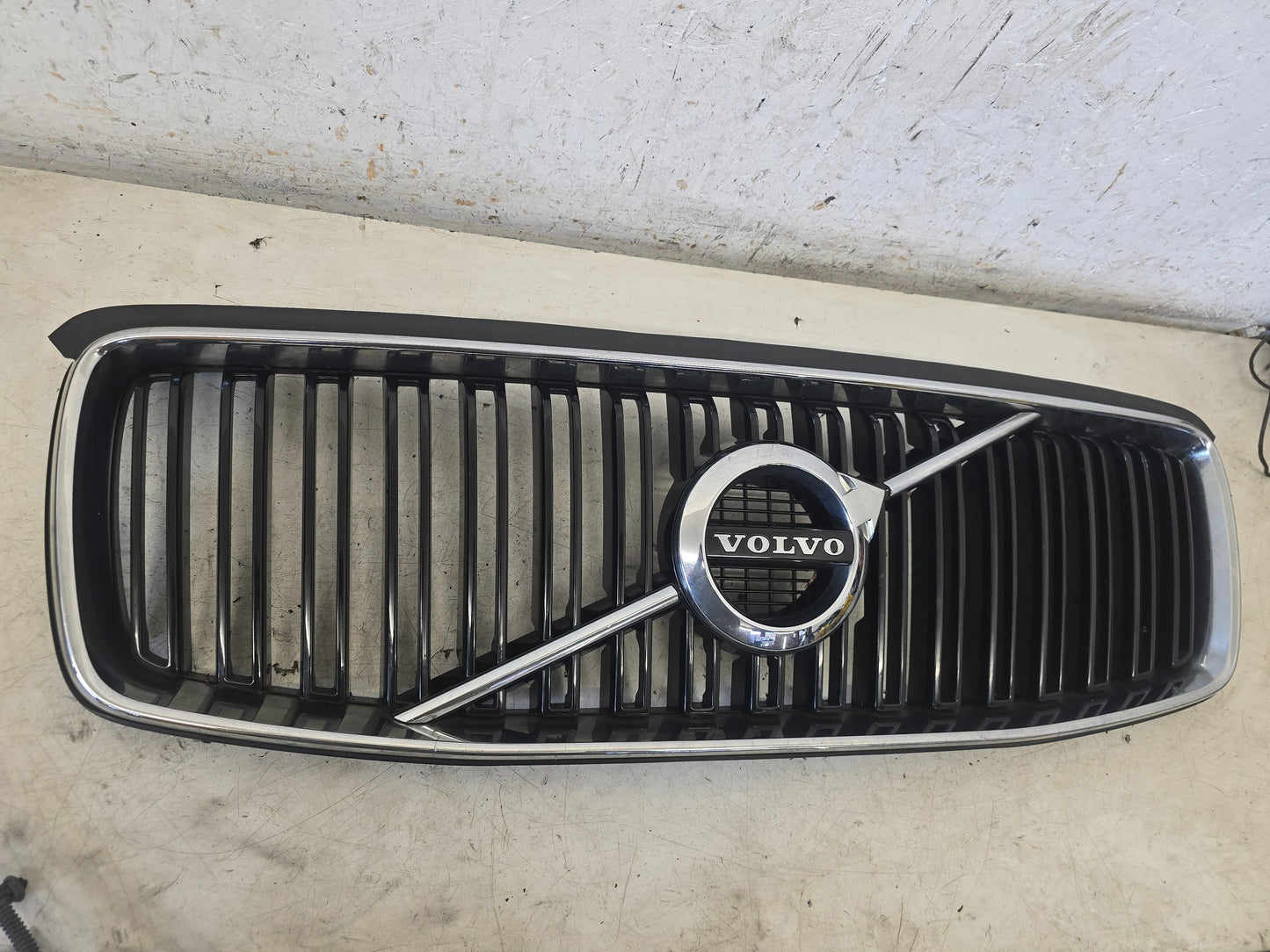 2016 Volvo XC90 II OEM Part 31479207