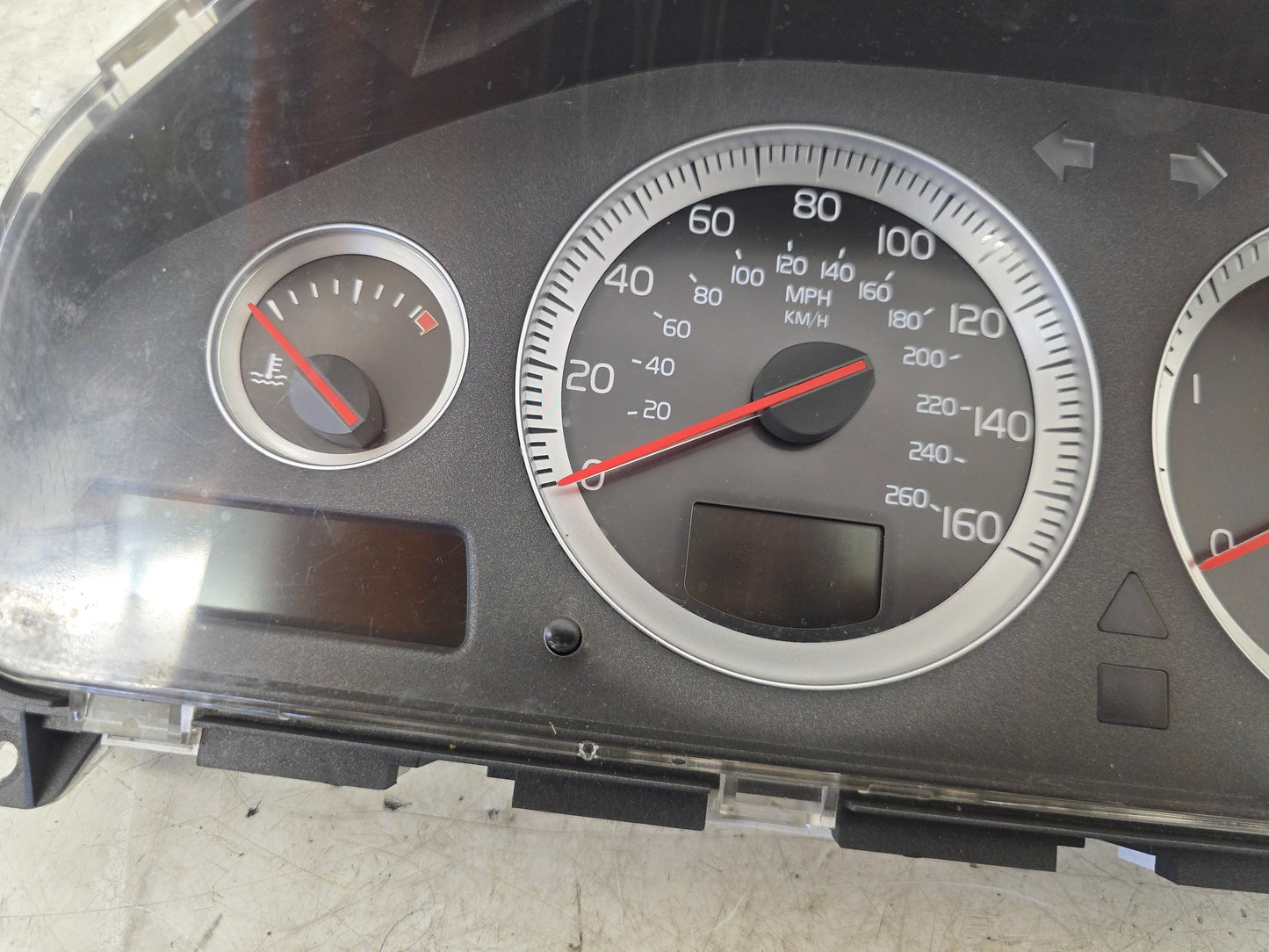 2006-2014 Volvo XC90 D5 Instrument Cluster 30765610