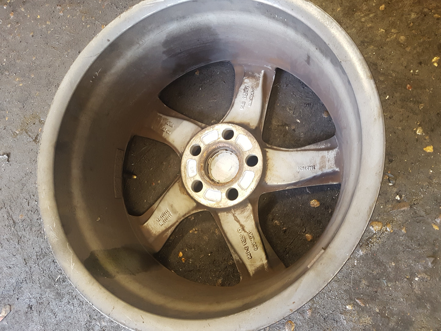 2012-2015 Volvo V40 S60 V60 Ixion R-Design 7Jx17 Alloy Wheel 31423521