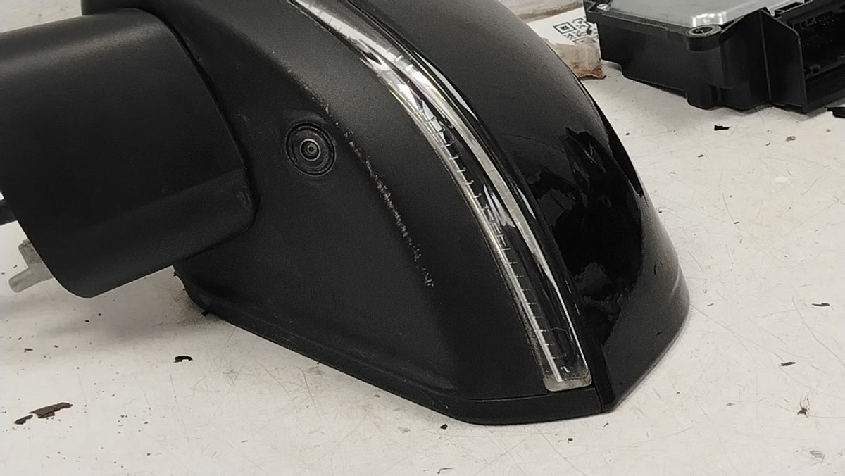 32368366 Volvo XC40 Ultimate Recharge EV AWD Passenger Left Door Mirror Onyx Black Power Fold BLIS 2018-2026