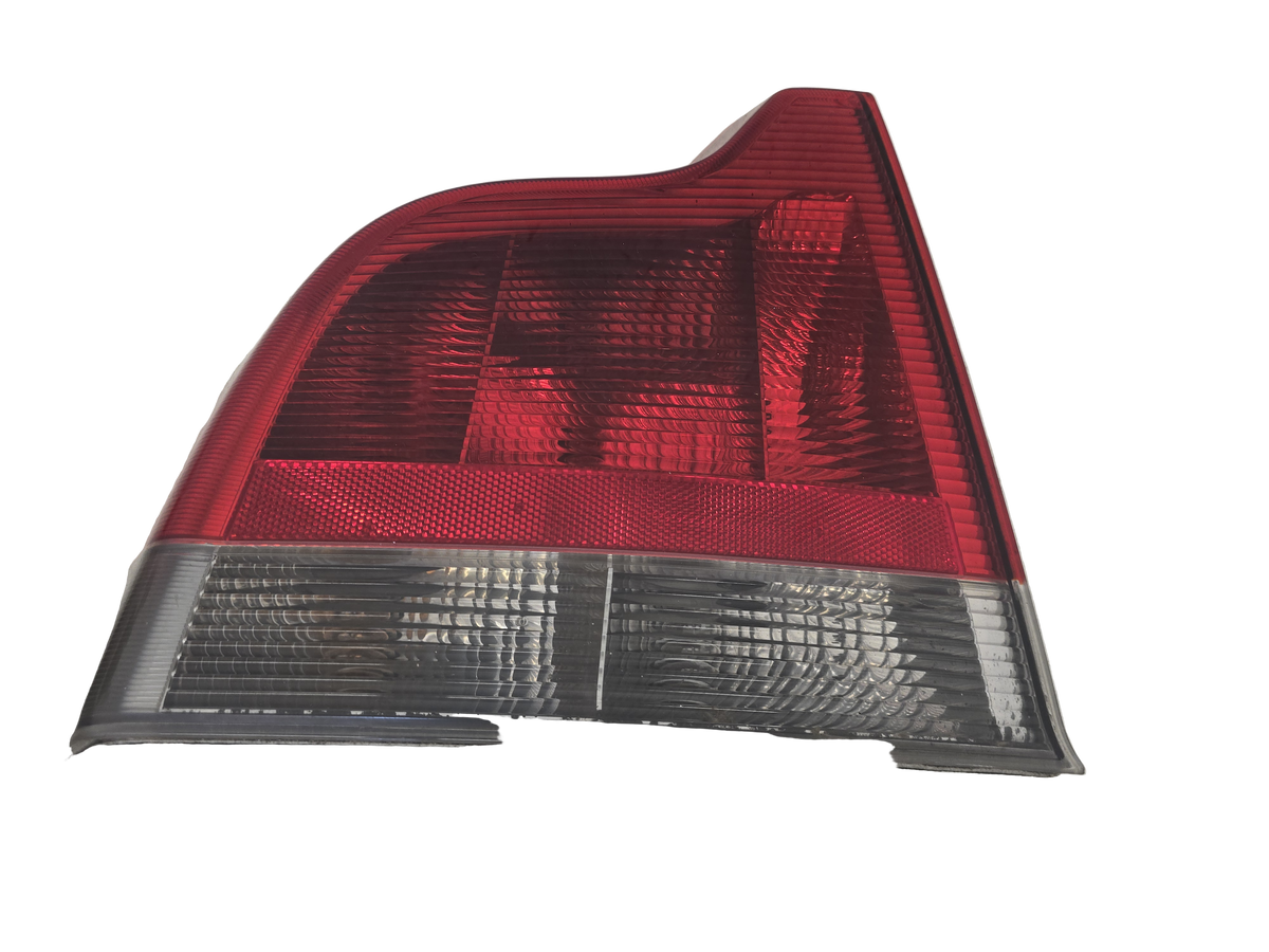 2000-2004 Volvo S60 Rear Left Brake Light 8664081 Genuine Passenger Side