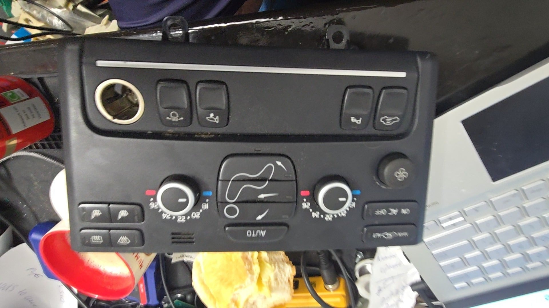 2010-2012 Volvo V60 D3 Heater AC Climate Controls 30782329