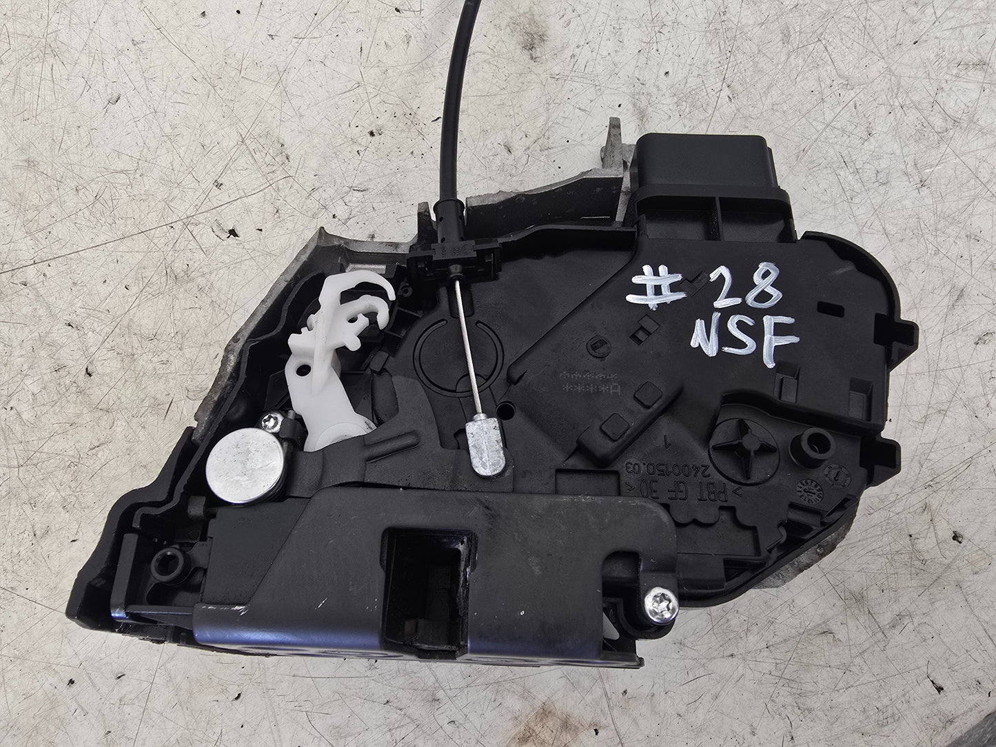 2004-2014 Volvo S40 V50 Front Left Passenger Door Lock 30799335