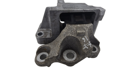 32325236 Volvo XC40 T3 Left Engine Mount 2018-2025 1477cc Petrol Automatic — VS Breakers