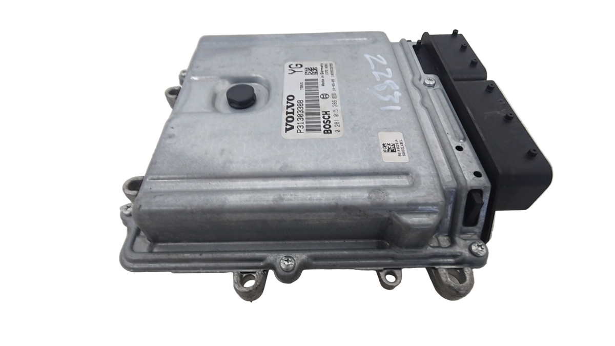 Engine ECU 31303388 0 281 015 286 — Volvo XC60 XC70 S60 V60 2009–2013 2400cc Diesel D5 | VS Breakers