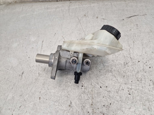 2010 - 2016 Volvo S80  Saloon Brake Master Cylinder