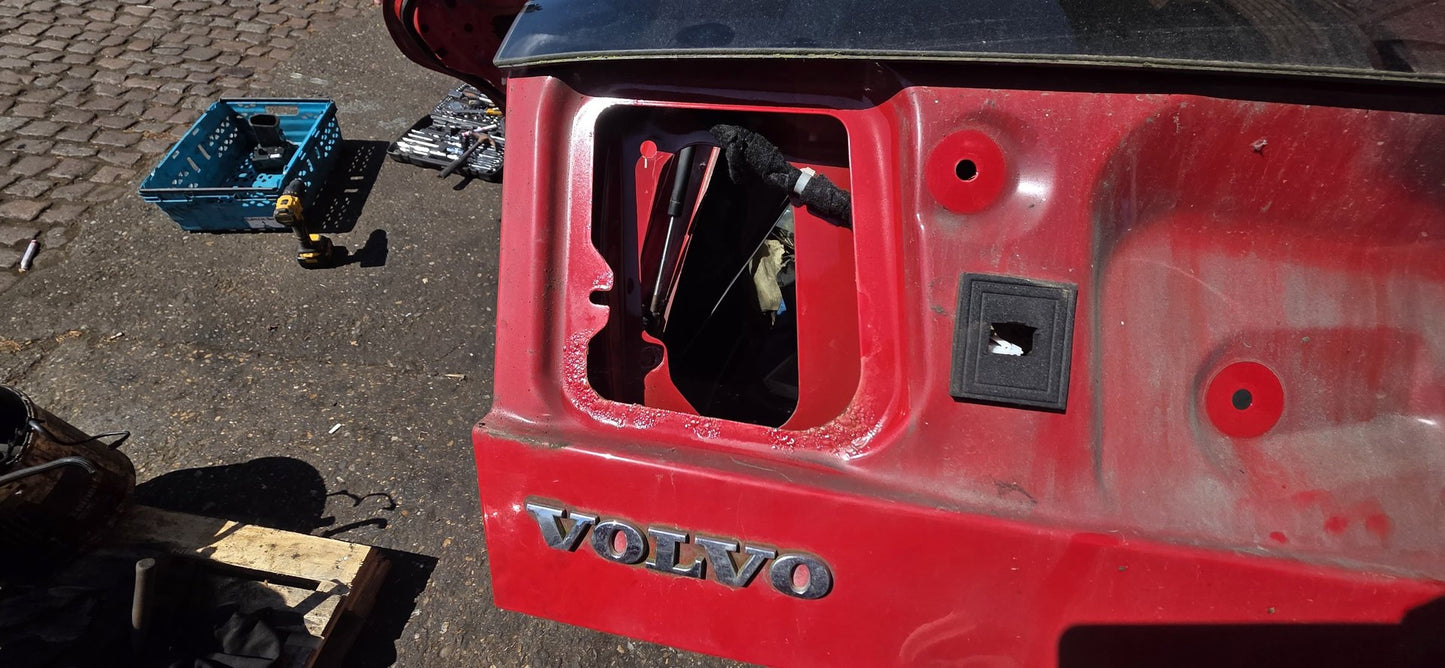 2000 - 2004 Volvo V40  Estate Tailgate 30844361