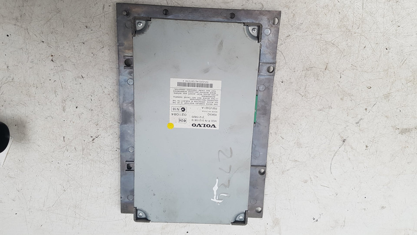 2007 - 2013 Volvo C70  Convertible Amplifier 31215620