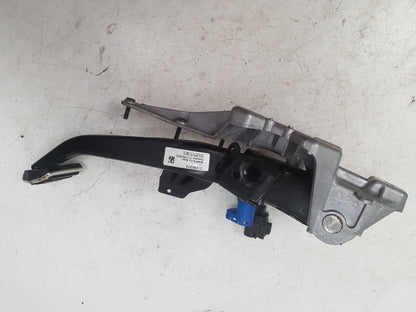 2013 - 2015 Volvo V60  Estate Brake Pedal 31290373