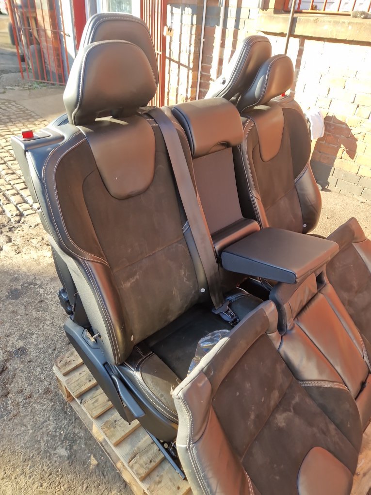 2012 - 2017 Volvo V40  Hatchback Seats Set