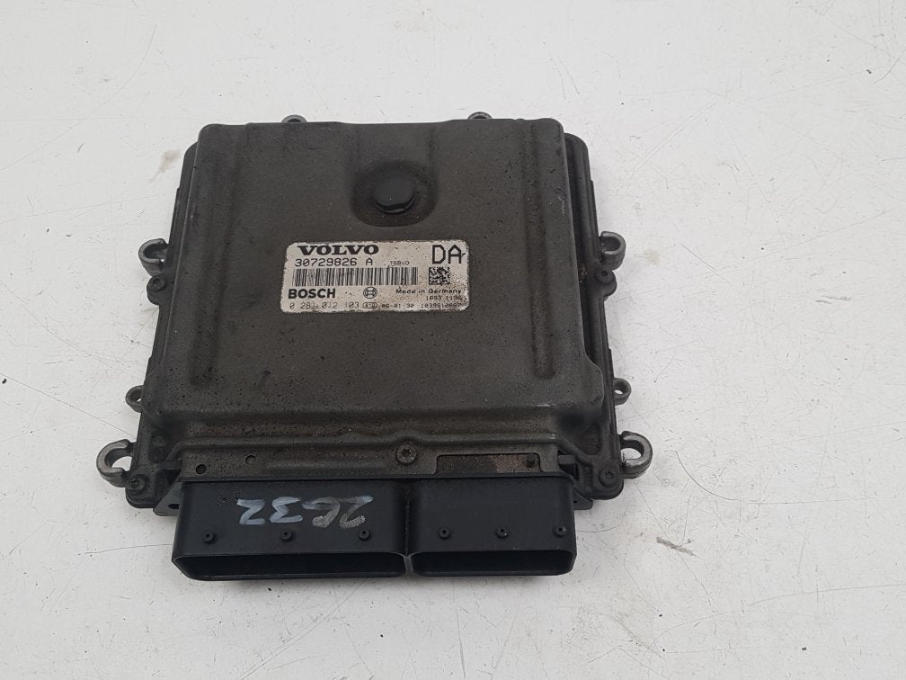 2005 - 2010 Volvo XC90  Estate Engine ECU 30729826