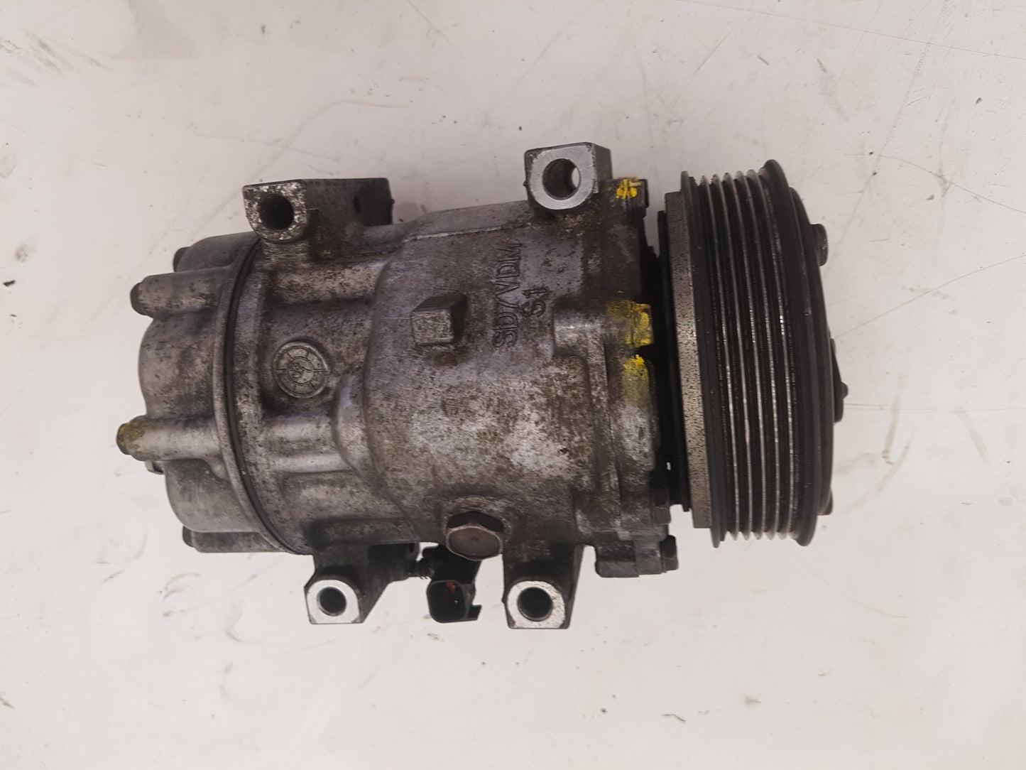 2004 - 2010 Volvo V50   Estate A/C Compressor 31291882