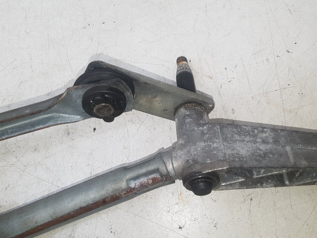 2003 - 2007 Volvo V70  Estate WIPER MOTOR (FRONT) & LINKAGE 09151850