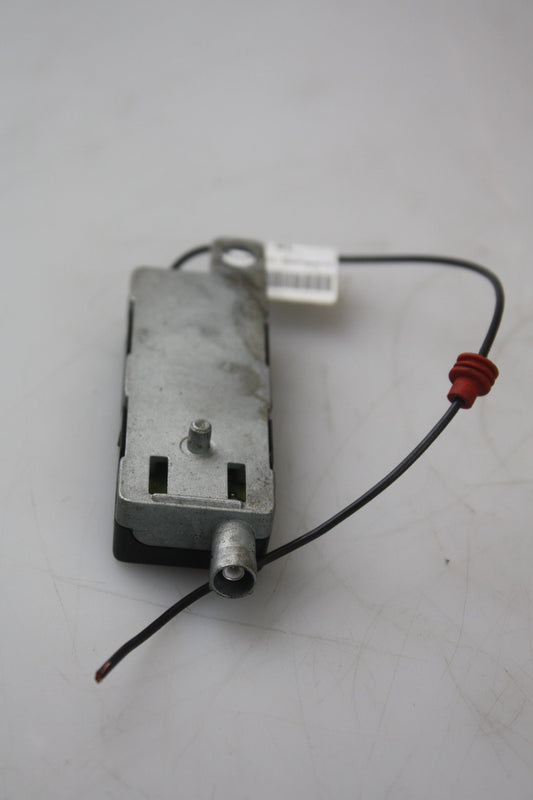 2004 - 2012 Volvo C70   ANTENNA AMPLIFIER 30775607