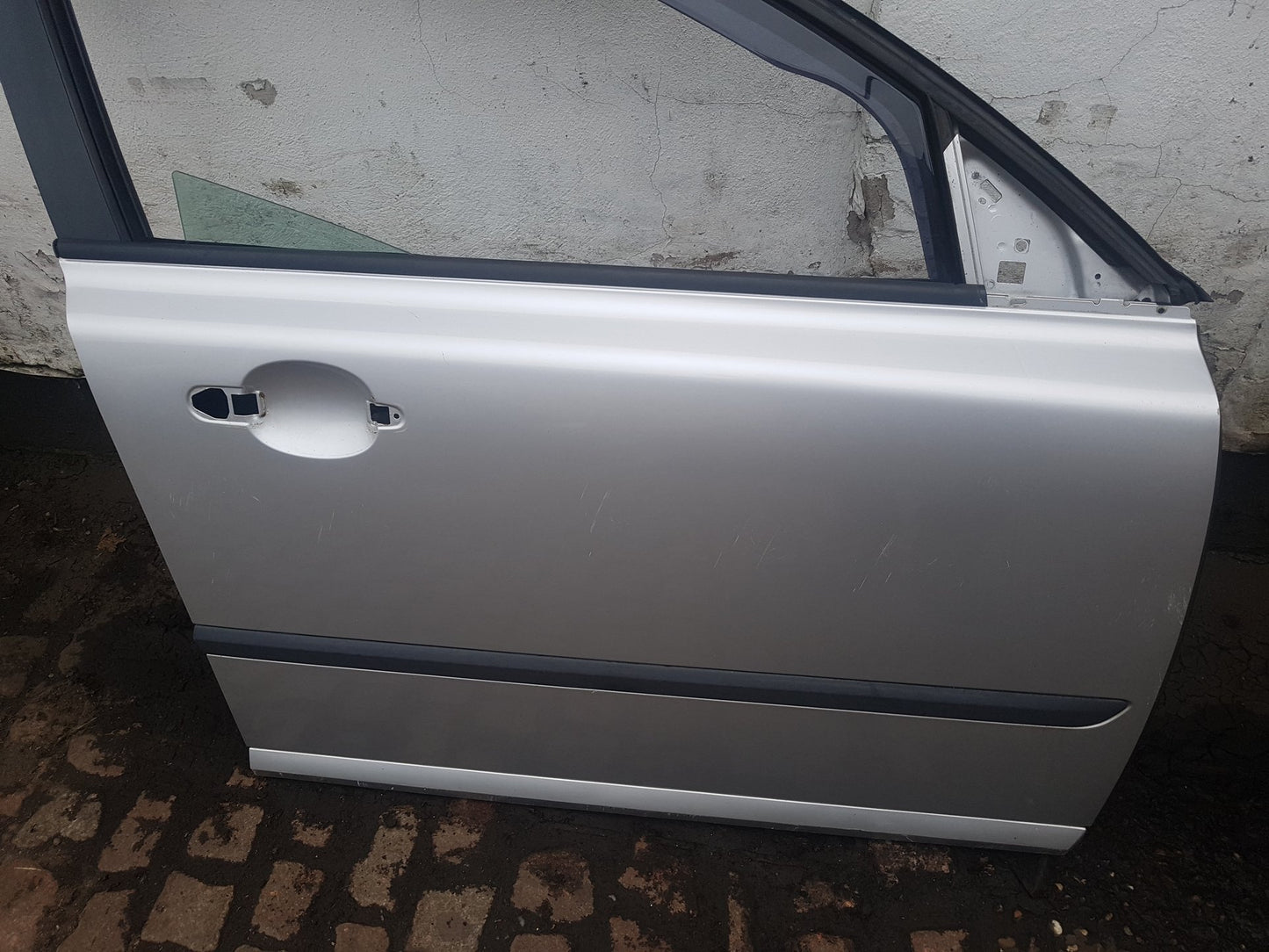 2004 - 2010 Volvo V50   Estate DOOR - BARE (FRONT DRIVER SIDE)