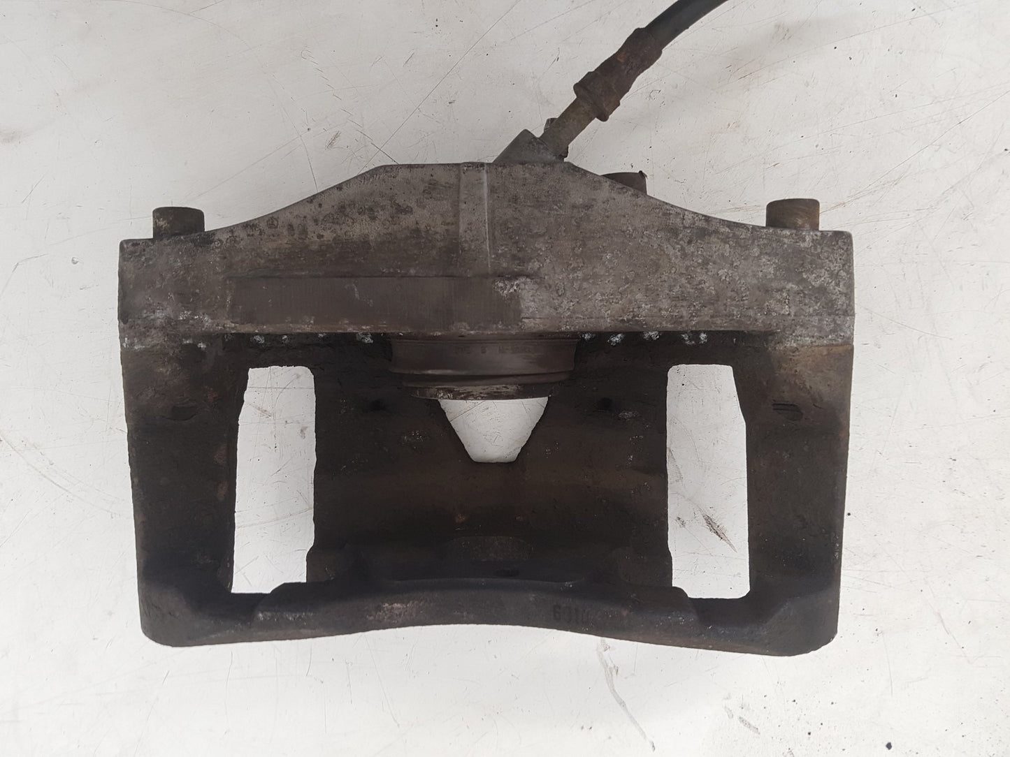 2005 - 2014 Volvo XC90  Estate Right Front Caliper 30657307