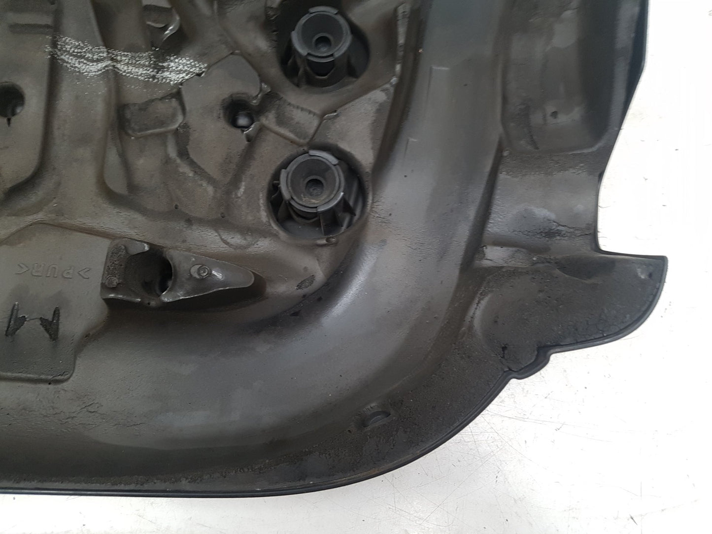 2010 - 2014 Volvo XC60  Estate Engine Cover 31319190