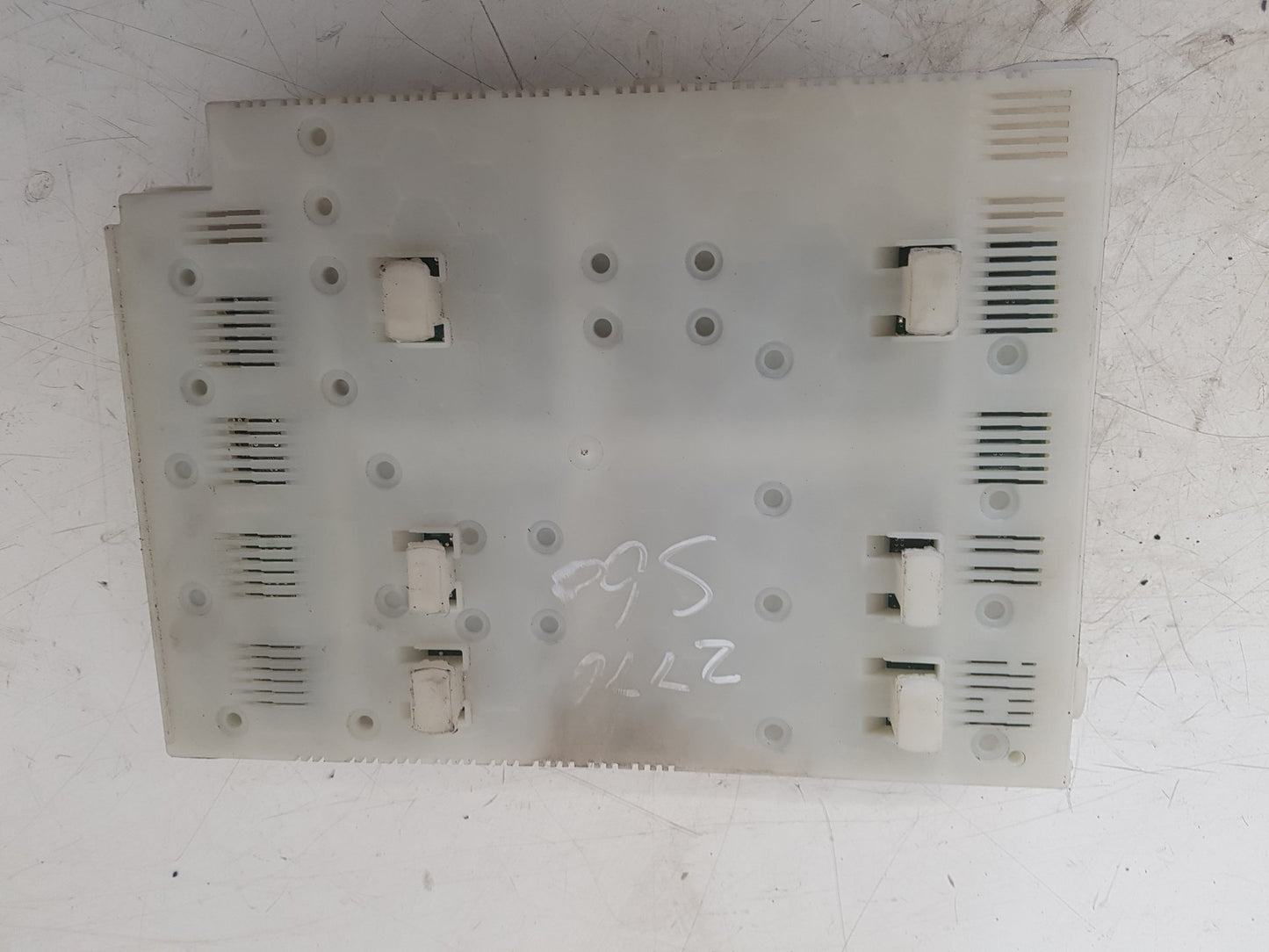 2012 Volvo S60  Saloon CEM (CENTRAL ELECTRONIC MODULE) 31343677 AA