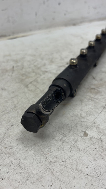 2011 - 2014 Volvo XC90  Estate Injection Rail 30622085