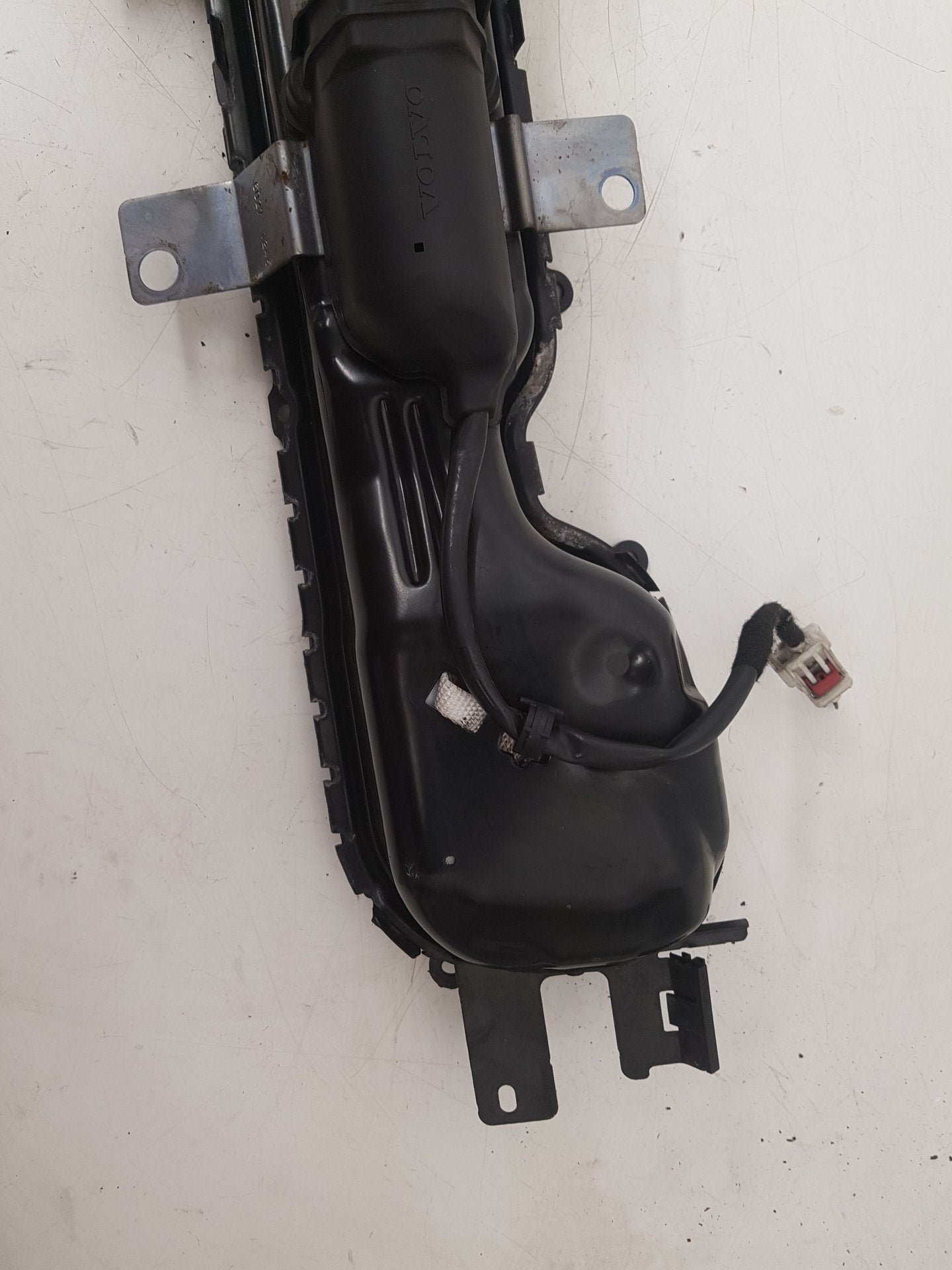 2013 Volvo V40  Hatchback PEDESTRIAN AIRBAG 31305431