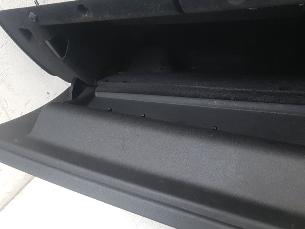 2010 - 2015 Volvo V70  Estate Glove Box 31393748