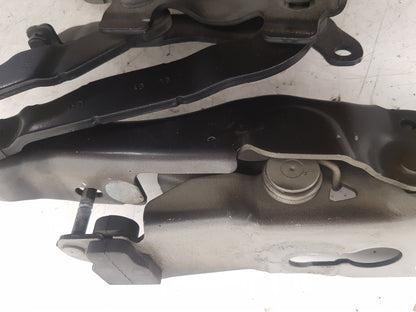 2017 - 2026 Volvo V60 II 225 Estate Bonnet Hinge/Strut 32244192