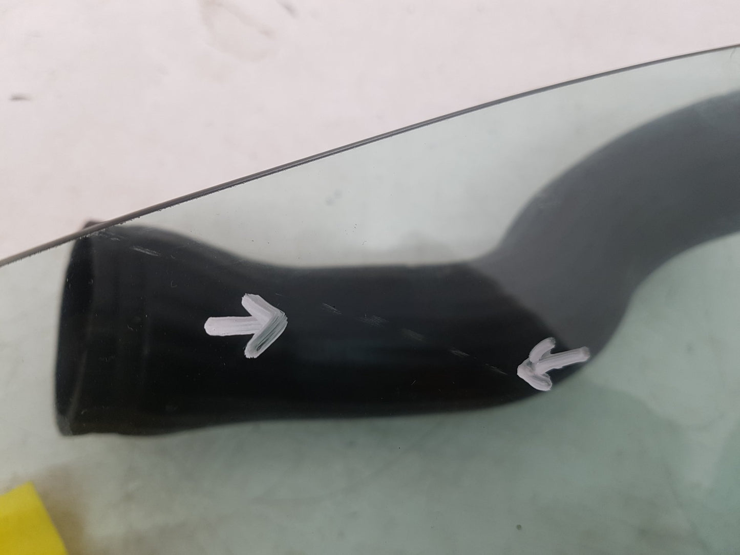 2012 Volvo S60  Saloon Left Front Door Window