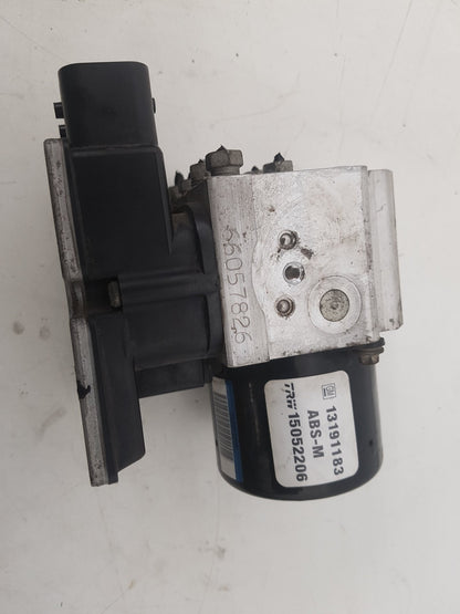 2004 Saab 9-3  Convertible ABS Pump/Modulator 13191183