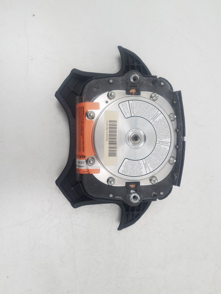1997 - 2000 Volvo V70  Estate STEERING WHEEL AIR BAG 9206137
