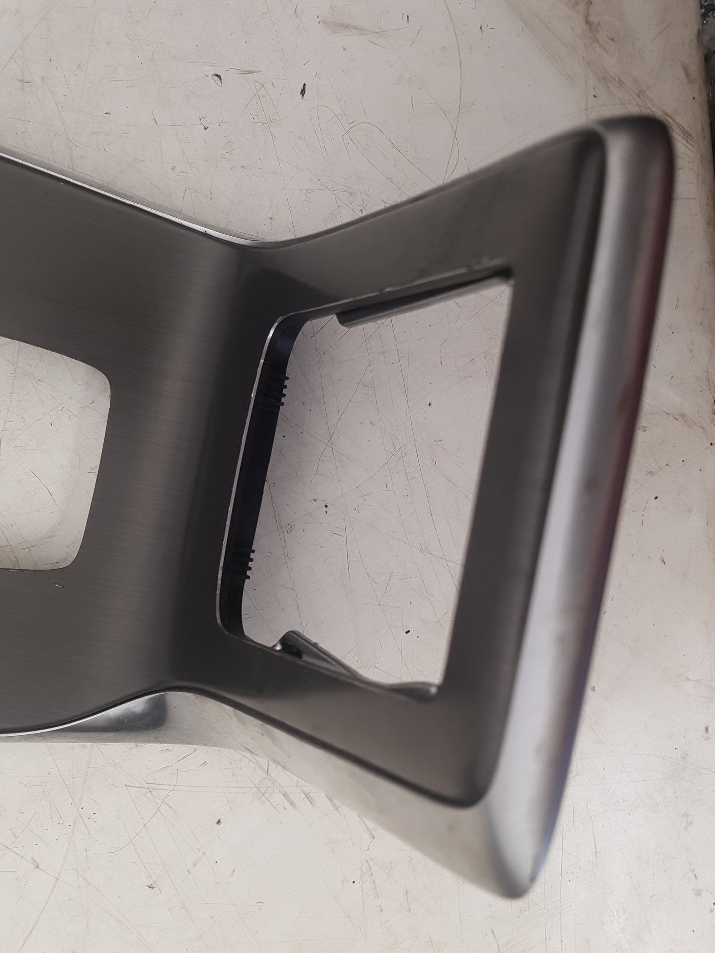 2015 - 2019 Volvo V40 Cross Country  Hatchback Centre Console 31448031