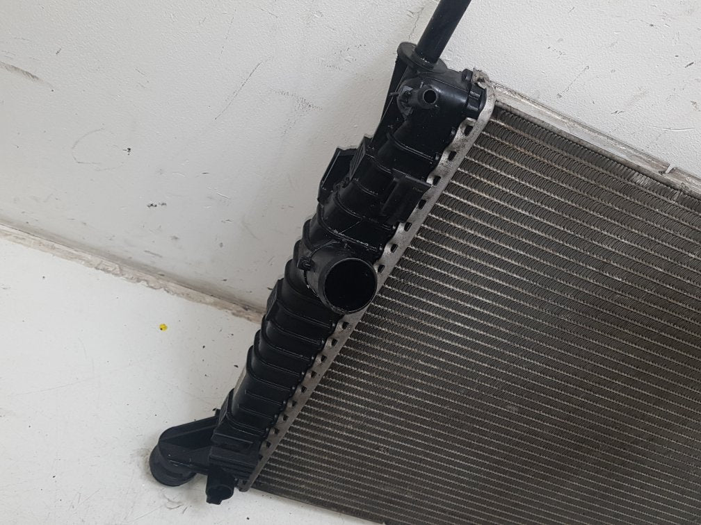 2004 - 2010 Volvo S40  Saloon Radiator 3M5H8005TL