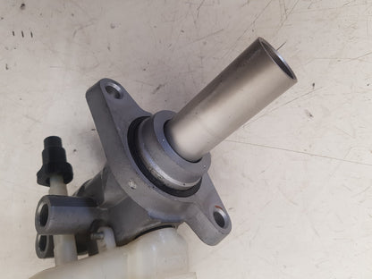 2010 - 2017 Volvo XC60  Estate BRAKE FLUID RESERVOIR AND MASTER CYLINDER