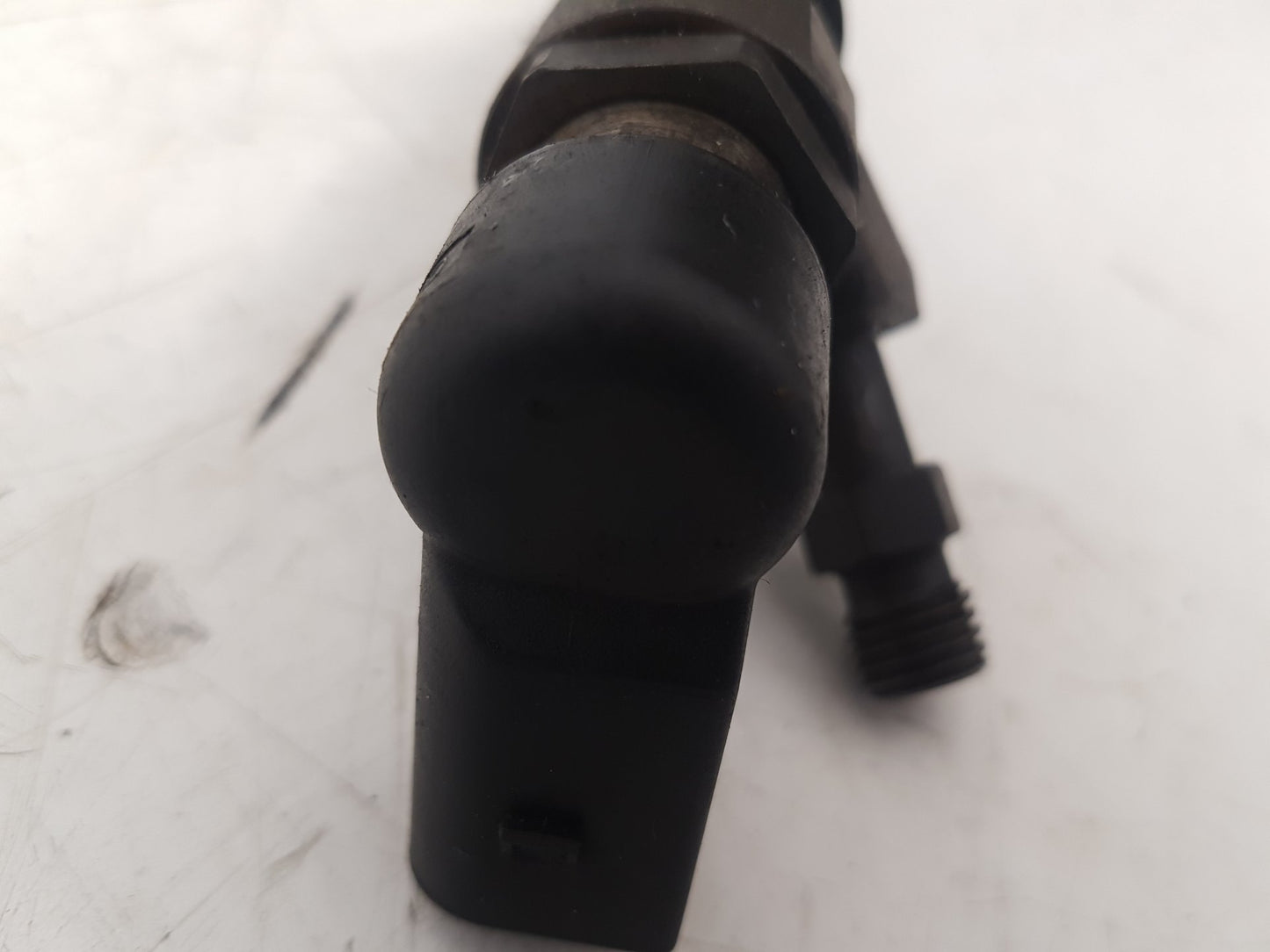 2006 - 2011 Volvo C70  Convertible Fuel Injector 9659337980