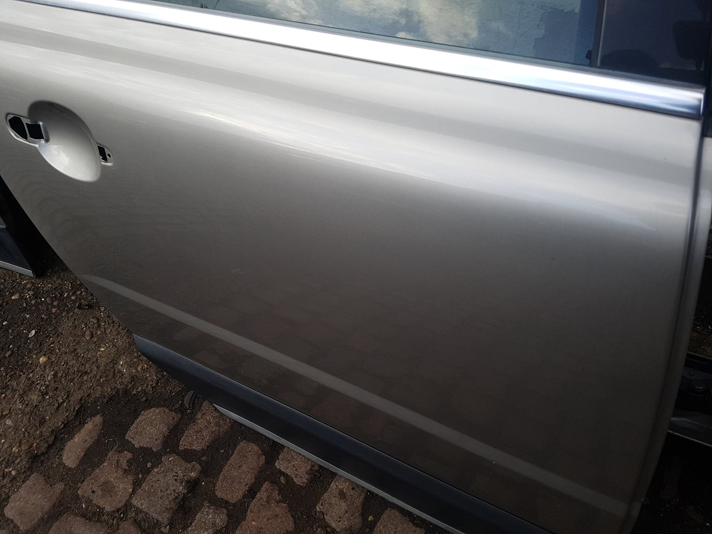 2010 Volvo XC70  Estate DOOR - BARE (REAR DRIVER SIDE)