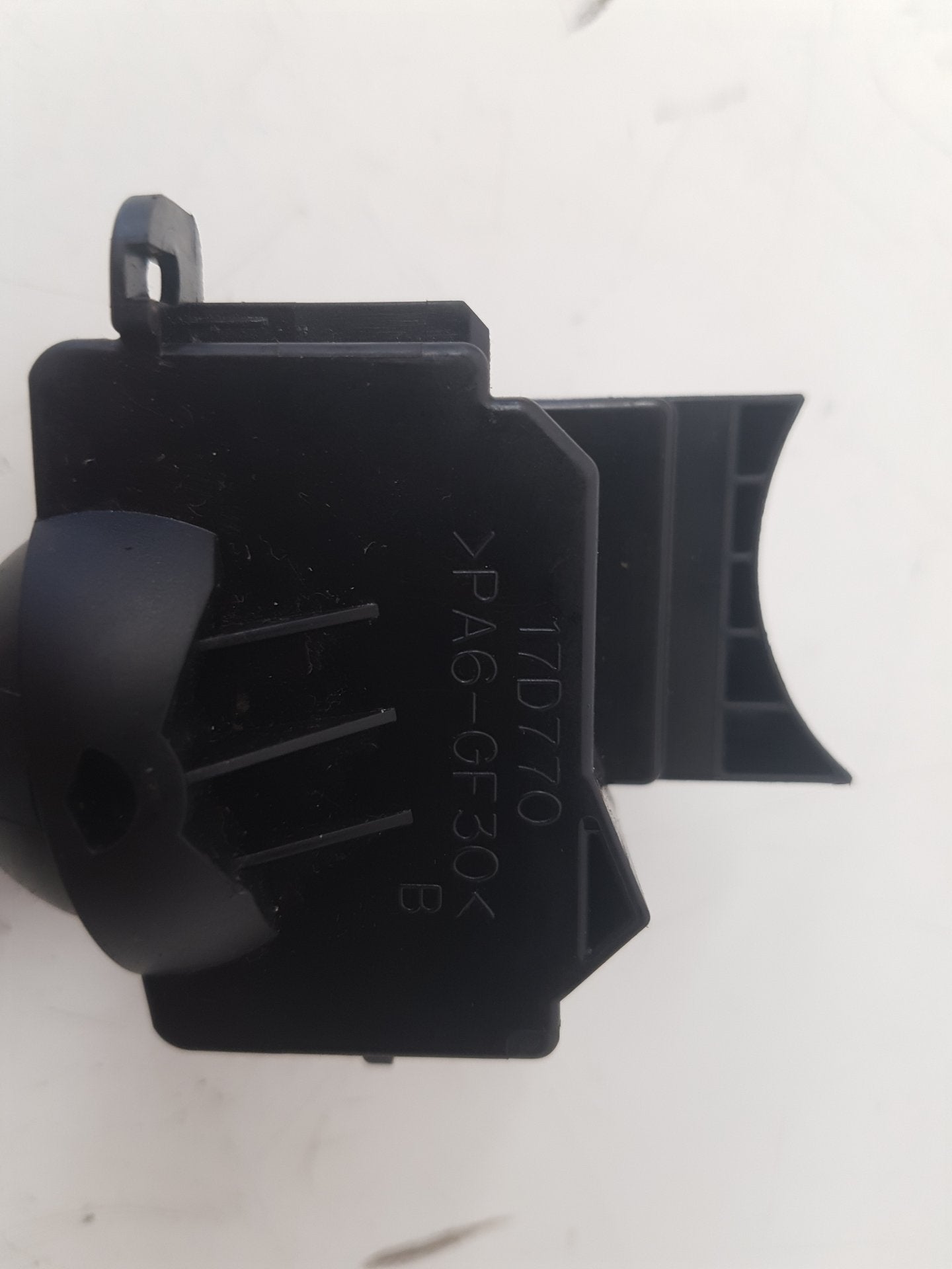 2007 - 2013 Volvo C70  Convertible Wiper Switch 17D770