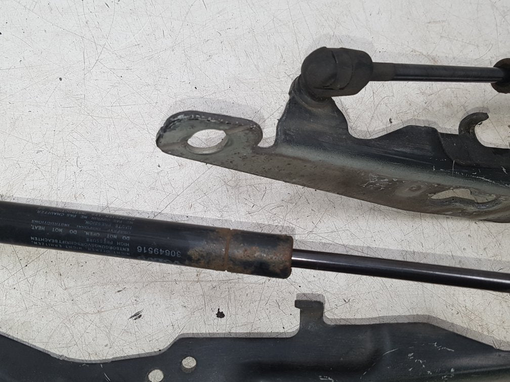 2010 - 2015 Volvo V70  Estate BONNET STRUTS/RAMS - PAIR 30649516