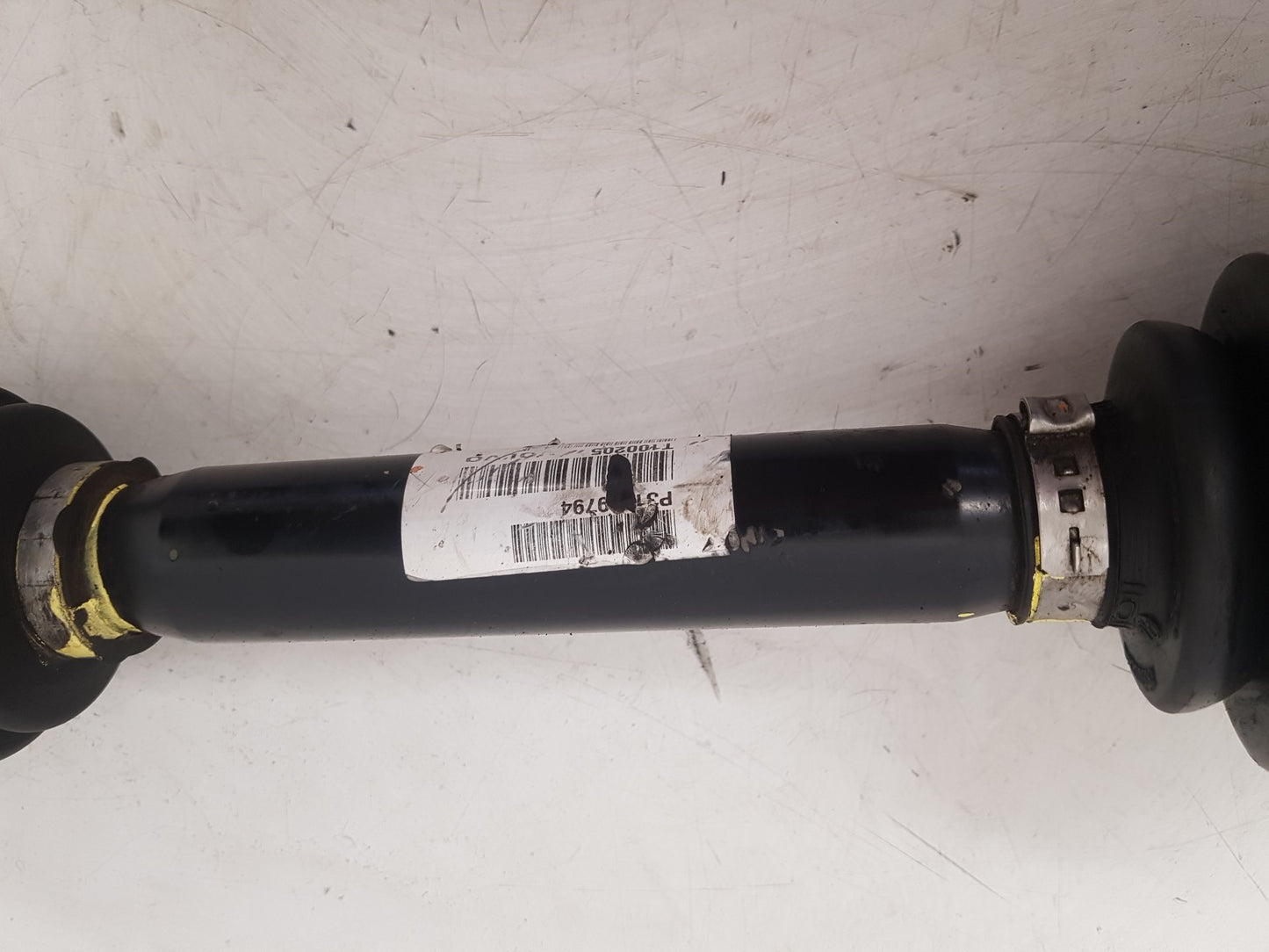 2010 Volvo C30  Hatchback Left Front Drive Axle 36001180