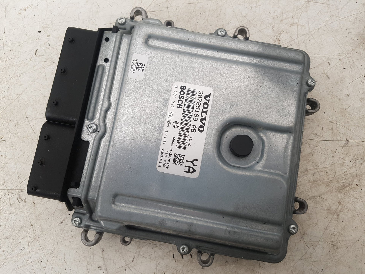 2008 - 2011 Volvo V70  Estate Engine ECU 30785100 AB