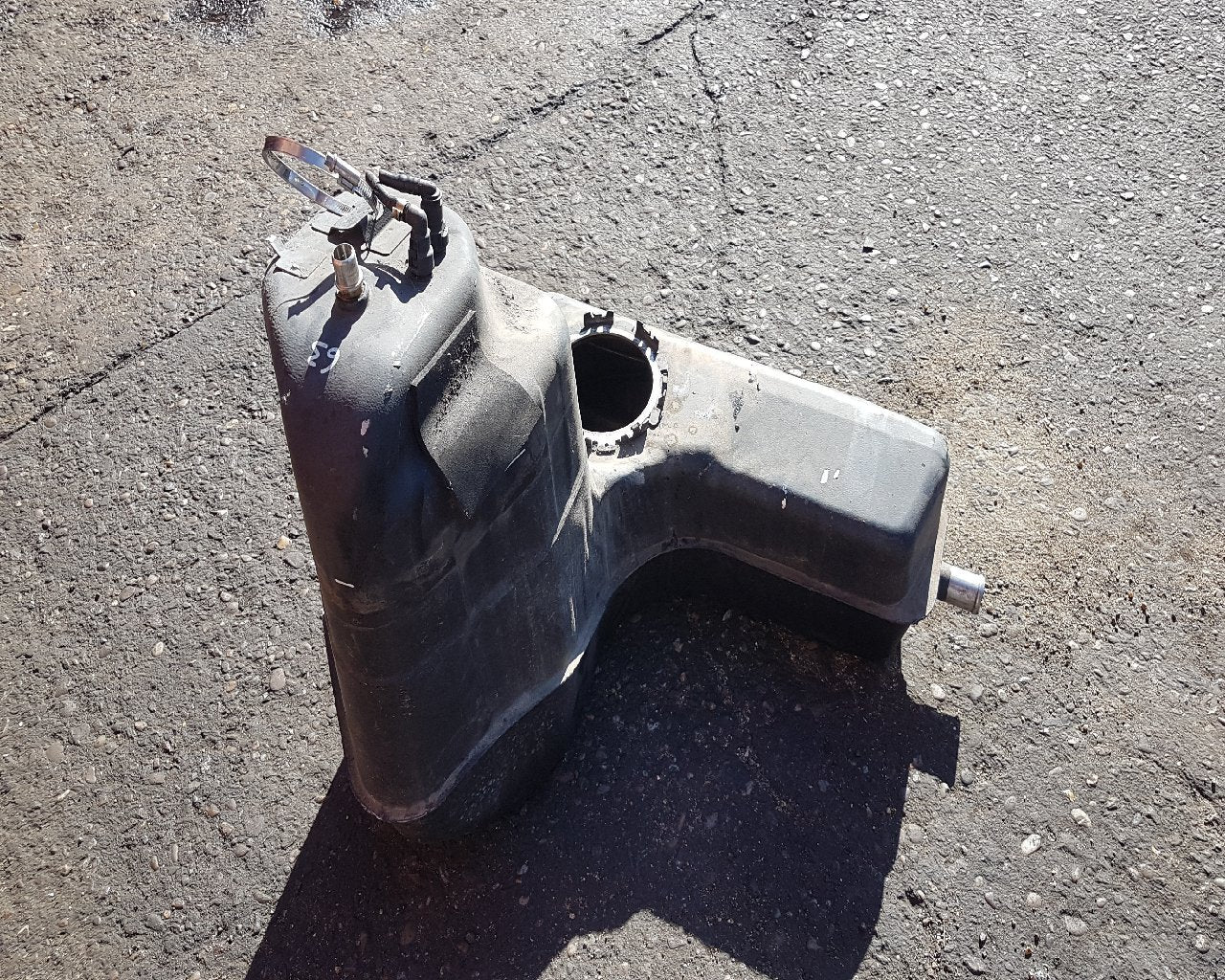 2007 - 2010 Audi R8   Fuel Tank 420201021