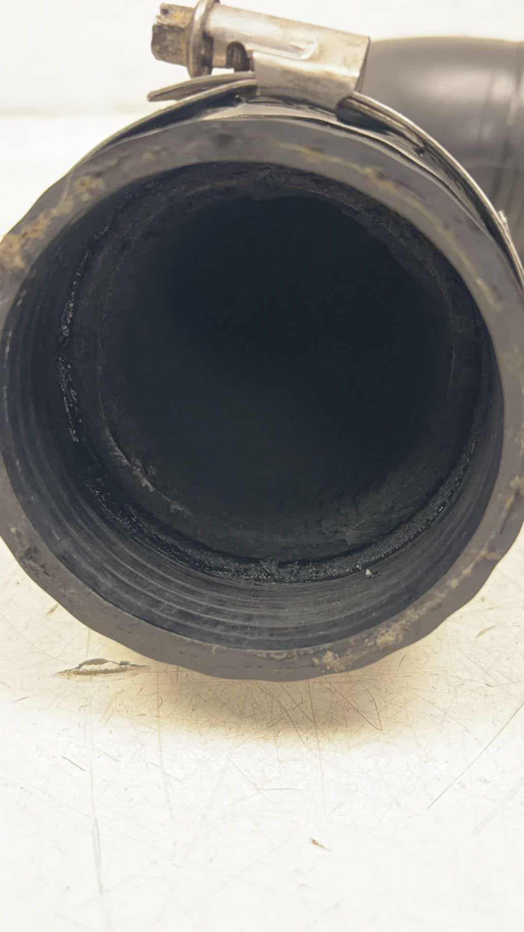 2003 - 2014 Volvo XC90 I 275 Estate INTERCOOLER HOSE 31338572