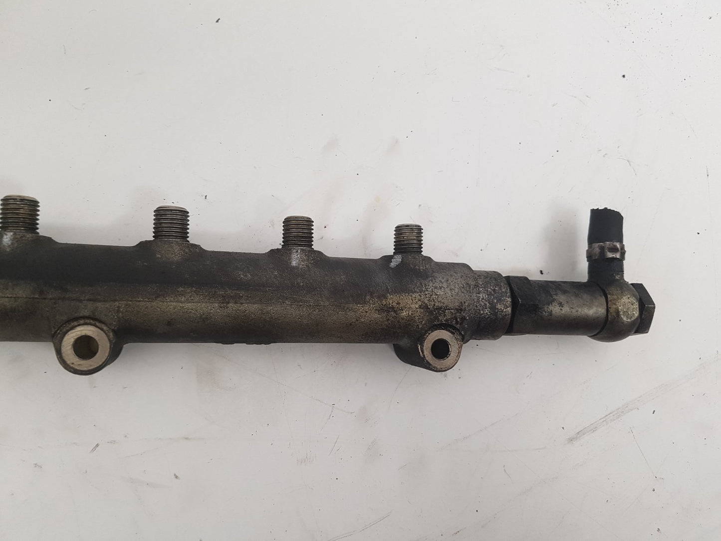 2002 - 2005 Volvo S60  Saloon Injection Rail 8658252