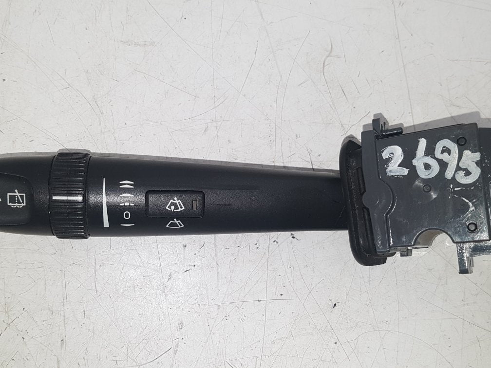 2005 - 2008 Volvo V70  Estate Wiper Switch 30768101