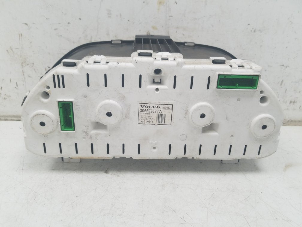 2003 - 2005 Volvo V40   Instrument Cluster 30662282a