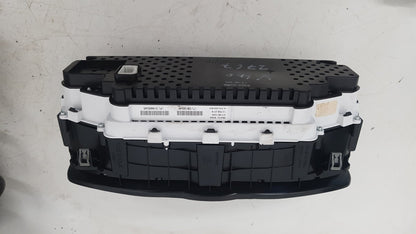 2015 - 2019 Volvo V40 Cross Country  Hatchback Instrument Cluster 31665045